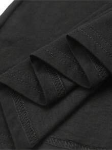 Top de manga corta y cuello redondo para mujer, nueva colección 2026, con un moderno diseño geométrico de rayas diagonales en blanco y negro. 100% algodón puro, estilo vintage, suave y cómodo, holgado y fácil de usar. - Negro - Ver 3
