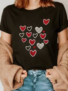 Red Hearts Surrounded By Pearls Symbolizing Pure Love, Connection, And Tenderness, Expressing Sincere Feelings With A Romantic And Elegant Touch. Comfortable White Casual Women's T-Shirt For Everyday Wear. - 黑色 - 查看 8