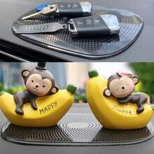 1pc Black Silicone Car Dashboard Anti-Slip Mat, Perfect Accessory For Car Interior! Easily Holds Phone, Decor, Perfume Bottles And More. Silicone Material Provides Excellent Anti-Slip Performance And Easy Cleaning, Keeping Your Car Interior Tidy. - 1pc Dot Car Anti-slip Mat - View 3
