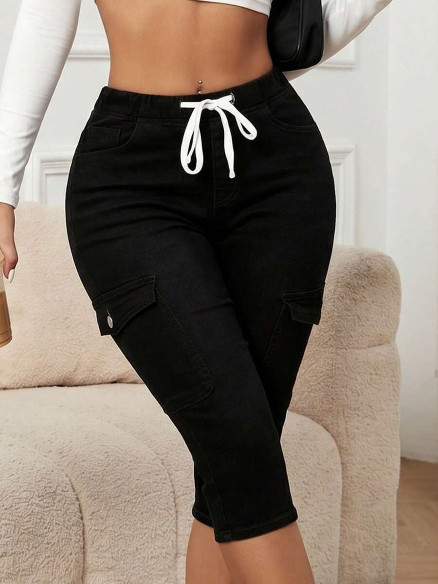 Women's Mid-Rise Cargo-Style Fitted Denim Capris With Medium Stretch, Elastic Waistband With Drawstring, Casual Style - 黑色 - 查看 1
