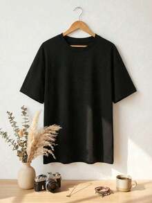 Women's Loose-Fitting T-Shirt With A Round Neck And Exquisite Print. Soft And Breathable Fabric, Comfortable To Wear, And Short Sleeves. Casual And Relaxed Fit, Versatile Style. Made From High-Quality 100% Pure Cotton (200 G). - 黑色 - 查看 2