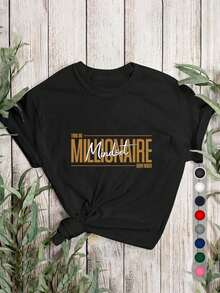 Camiseta Estampada para Mujer - Camiseta Casual de Manga Corta y Cuello Redondo en Algodón, Color Negro, con Nudo Frontal y Texto Dorado. Con un corte relajado para todas las estaciones, la elección perfecta tanto para el uso diario como para tus conjuntos de vacaciones (lavable aáquina). - Negro - Ver 1