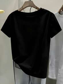 ImpieAndVersatileDesign 1 Piece. Good Things Are Coming Soon. Women's 100% Cotton Hawaiian Floral Print T-Shirt. Casual Everyday Style. Soft. Classic Style. Unisex. Bestseller. Holiday Gift. Cotton T-Shirt. - 黑色 - 查看 2