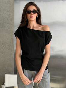 Camiseta de manga corta ajustada con hombros descubiertos y fruncidos a rayas para mujeres - Negro - Ver 4