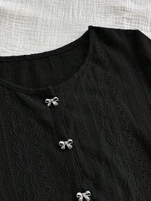 Blusa casual de verano para mujeres, top blanco de manga corta con cuello redondo y estampado floral, para vacaciones de verano - Negro - Ver 6