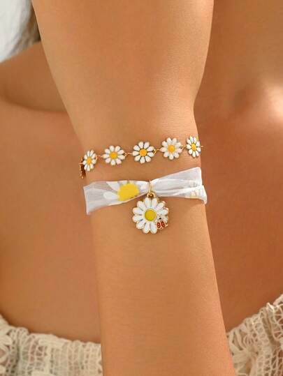 2pcs/Set Unique Design Daisy Bracelet, Fashion Daisy, Ladybug, Mesh Ribbon Pendant Decor Gold Tone Jewelry, Suitable For Daily Wear, Summer Holiday, Date, Party, Music Festival