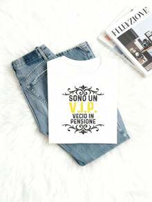 Funny Women's Retirement Slogan T-Shirt - "I'm A Senior VIP To A Retired Man", Graphic Print In Spanish And English, Loose Fit, Casual Comfort, Humorous Gift For Retirement Life, Lettering, Comfortable Retirement Party Outfit For All Seasons - 白色 - 查看 5