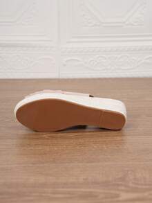Giày đế xuồng mùa hè cho nữ, giày đế xuồng màu đen, giày đế xuồng và đế cao kiểu slip-on cho nữ, sandal đế xuồng đế cao cho nữ, giày espadrille quai ngang mắt cá chân tối giản, sandal đế xuồng giả da, giày quai ngang mắt cá chân bằng lưới thoáng khí màu be cho kỳ nghỉ hè, giày đan rơm khoét lỗ thoải mái, cỡ 34-43, giày cỡ lớn và cỡ nhỏ cho nữ, giày cao gót bít mũi cho nữ, sandal cao gót cho nữ, giày cao gót thanh lịch cho nữ. - Hồng - Xem 5