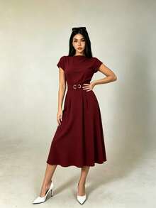Vestido casual de mujer de cuello redondo y manga corta, vestido para mujer, vestido liso, vestido casual para el día a día, suave y cómodo. - Burdeos - Ver 3