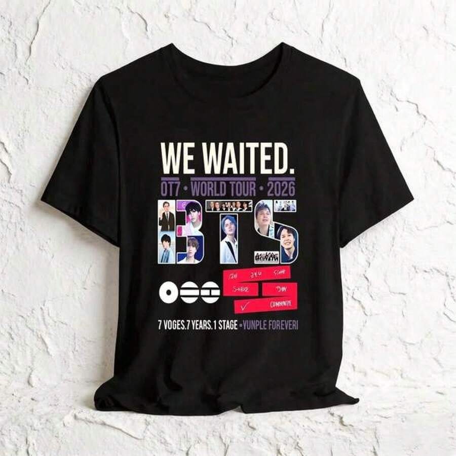 2026 World Tour We're Waiting For You OT7 T-Shirt. Unisex T-Shirt With A Casual Urban And Vintage Style. It's An Ideal Gift For BTTS Fans. - 黑色 - 查看 1