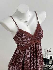 Top de mujer con estampado de leopardo y dobladillo asimétrico con encaje - Rojo - Ver 1
