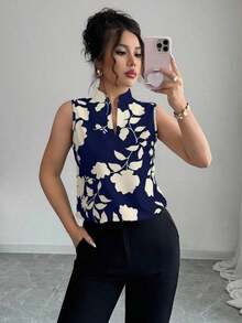 Blusa con cuello en V, estampada y sin mangas con cierre a media altura - Multicolor 8 - Ver 5