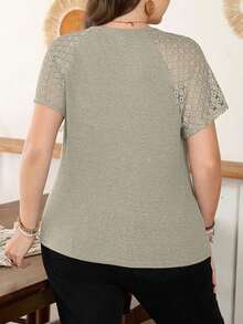 Lacomfia Camiseta de punto con parches de encaje para mujer talla grande, primavera/verano - Gris Claro - Ver 3