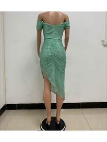 Women's Champagne-Colored Sequined Dress, Off-Shoulder Draped Design, Asymmetrical Side Slit, Stretchy Shiny Fabric Ideal For Summer Parties, Weddings As A Guest And Elegant Outdoor Dinners, Sexy Glamorous Style Perfect For Celebrations And Formal Events - 綠色 - 查看 3