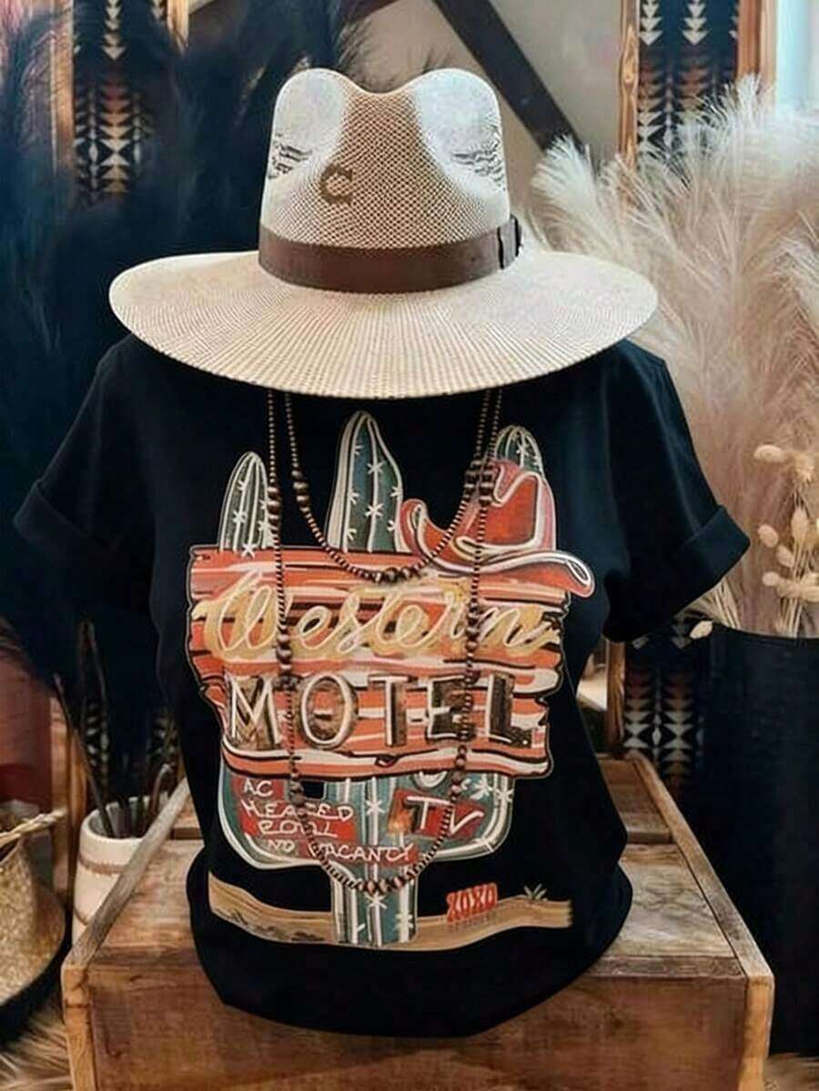 Women's Clothing [Sports T-Shirt] Women's Vintage Western Print T-Shirt - Soft And Breathable Cotton, Essential For Everyday Wear And Theme Parties - White Top With Nostalgic Motel Design - Machine Washable, Everyday Essential, Summer Party Outfit | Relaxed Fit | Plus Size Women's Shirts - 黑色 - 查看 1