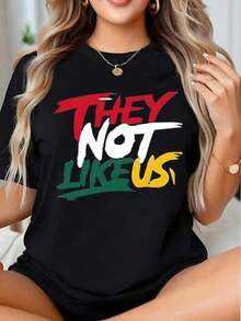 Women's "They Like Us" Graphic T-Shirt, Casual T-Shirt With Funny Slogan For Daily Wear And Social Outings, 220g - Unisex, Suitable For Casual Daily Outings, Short Sleeve Summer T-Shirt, Retro Y2K Print T-Shirt. - 黑色 - 查看 6