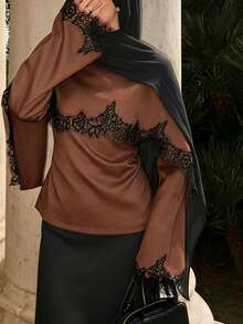 Middle Eastern Arabic Women's Lace Patchwork Round Neck Long Sleeve T-Shirt, Versatile Top, Spring Summer Autumn Vacation - Brown - View 7