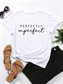 Short-Sleeved T-Shirt With A  -Style Print. This Basic Style (The Pants Are Just A Styling Suggestion) Features A Relaxed, Loose Fit That Doesn't Require You To Be Tall Or Slim. It's Simple, Elegant, And Timeless. The Fabric Is Lightweight And Breathable, Making It Cool And Comfortable To Wear In Summer. The Fashionable Custom Print Adds A Unique Touch. It's Suitable For Everyday Wear, Hanging Out With Friends, And Lounging At Home, And It's Also Affordable And Versatile. - 白色 - 查看 7