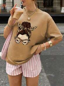 Short-Sleeved T-Shirt With A Round Neck, Relaxed Fit, And Simple Slogan Print, For Women, Ideal For Summer, Holidays, And Everyday Wear. Women's T-Shirt. White Blouses For Women. - 棕色 - 查看 3
