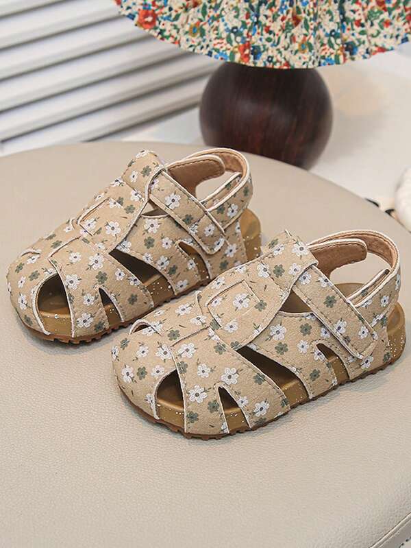 Giày sandal bít mũi họa tiết hoa phong cách Bohemian cho bé gái, thoáng khí, chống trơn trượt, thích hợp cho mùa hè, có khóa điều chỉnh.