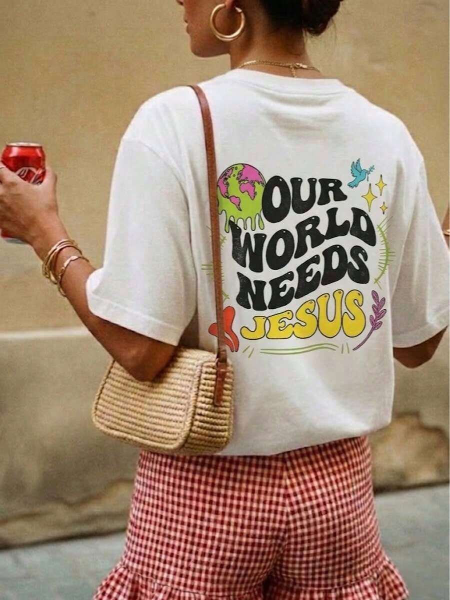 Oversized T-shirts Camiseta conmemorativa Funny T-shirts Minimalist Camiseta divertida T-shirts Women's Letter Camiseta cristiana estándar para mujer |   Gráfico con lema "Nuestro mundo necesita a Jesús" |   Estampado de letras con estética retro de los 70 en blanco |   Ropa casual de calle con gráficos delanteros y traseros para el verano VBDZ - Blanco - Ver 1