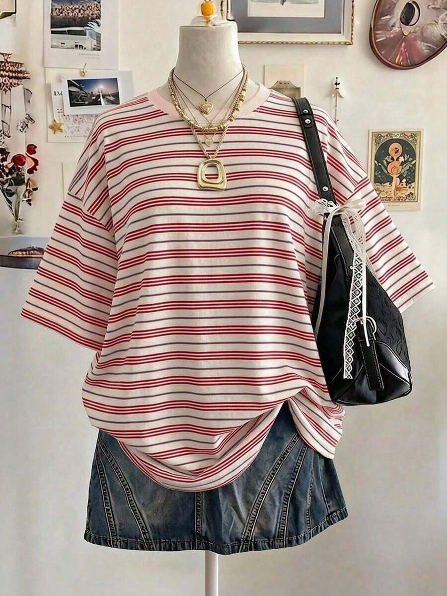 Camiseta de mujer de manga corta con cuello redondo, estampado digital con patrón de la Liga de la Copa Mundial de Fútbol, estilo minimalista de moda, regalo para amigos - Multicolor 7 - Ver 1