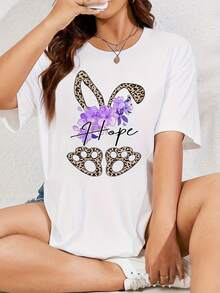 Women's Cotton T-Shirts With A Round Neck, Featuring A Casual Leopard Print Design With Rabbit Ears And Paw Prints. Plus Size, Comfortable And Loose-Fitting, Suitable For Work, Outings, And Home Wear. A Simple T-Shirt For Everyday Use. - 白色 - 查看 7