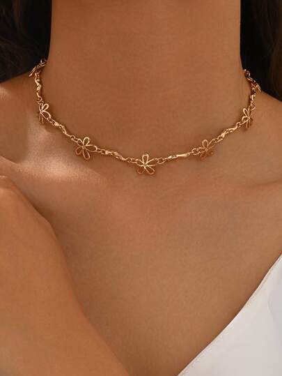 1 pieza Collar con colgante de flor hueca de lujo de nicho, joyería de moda en tono dorado para mujeres, adecuado para uso diario, vacaciones de verano, citas, fiestas, festivales de música