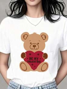 Plus Size T-Shirt With A Teddy Bear Holding A Heart And The Phrase "Be My Valentine" For Valentine's Day, Urban Vintage Style, Unisex, Cotton, Short Sleeve, Round Neck, Blouses For Women. Casual Blouses For Ladies.  Print. Printed T-Shirt.  Print. - 白色 - 查看 2