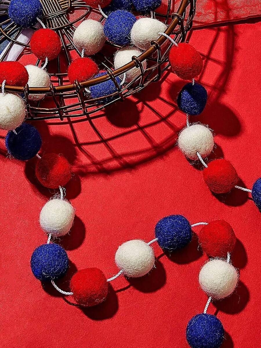 1/2pcs July 4th Felt Pom-Pom Garland, Red, White & Blue 30 Balls Independence Day Felt Ball Wreath, Patriotic Hanging Supplies, Suitable For Memorial Day Wall Party Home Decor - View 1