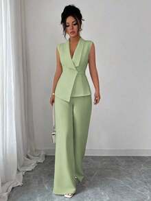Conjunto de oficina elegante para mujer, compuesto por una chaqueta blazer sin mangas con cuello y bajo asimétrico, con hebilla metálica en la cintura, combinada con pantalones de cintura elástica.Conjunto de 2 piezas elegante para primavera/verano, atuendo formal y de clase para mujer. - verde menta - Ver 8