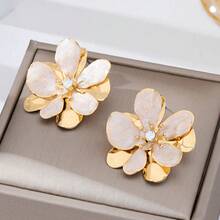1 Par de Brincos Estilo Boêmio com Design Floral, Efeito de Pétalas de Duas Camadas Texturizadas Bege, Tachas de Metal Dourado com Cristais Falsos, Adequado para Uso Diário, Festas, Festivais de Música, Estilo de Rua, Férias na Praia, Maiô Bikini, Elegante e Refinado para Mulheres - flor - Visão 7