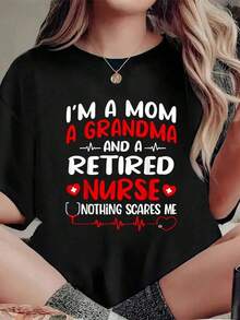 I Am A Mother, Grandmother And Retired Nurse, Funny Retirement T-Shirt, Printed T-Shirt, Casual Short Sleeve Round Neck Top For Summer, Women's Clothing. - 黑色 - 查看 1