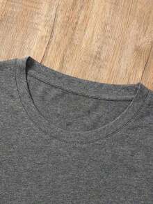 Women's Casual Summer T-Shirt With A Round Neck, Fitted Silhouette, And Short Sleeves, Featuring An Oil Painting Print With Floral, Heart, Cherry, And Lettering Designs. Simple, Casual Fabric With A Sporty Style, Perfect For Everyday Wear And A Valentine's Day Date. - YH1782-灰色 - 查看 5