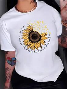 Bright Sunflower Surrounded By Small Yellow Butterflies Symbolizing Kindness And Positive Energy, Reflecting Hope And Joy. Modern Casual Women's T-Shirt For Summer, Comfortable And Attractive. - 白色 - 查看 1
