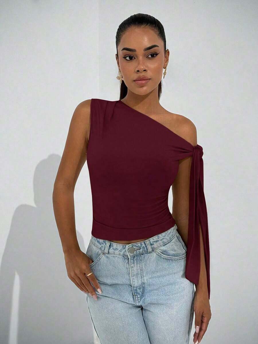 Blusa elegante de mujer con cuello asimétrico y hombro oblicuo con lazo, adecuada para uso diario, citas, salidas, discoteca, fiestas y reuniones - Burdeos - Ver 1