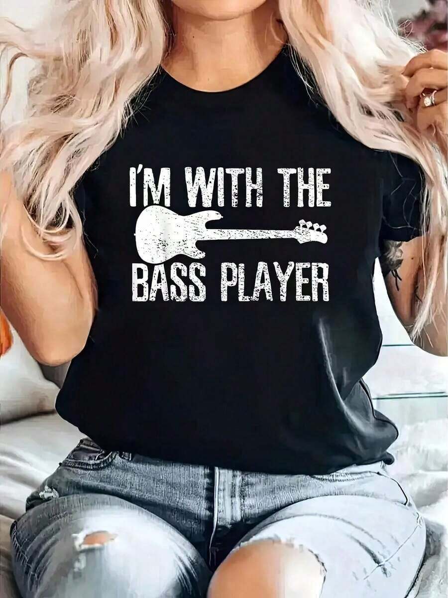 Unique And Modern T-Shirt With Electric Guitar Design And The Text "I'm With The Bassist" Perfect For Music Lovers And Y2K Culture, Ideal For Highlighting Your Fresh And Original Style On Any Occasion. - 黑色 - 查看 1
