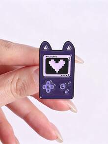 1 pieza Broche de esmalte de consola de juegos con diseño de oreja de gato pixelado, divertido texto "Cosmic" y color morado, accesorio de moda, regalo para amigos - Morado - Ver 8