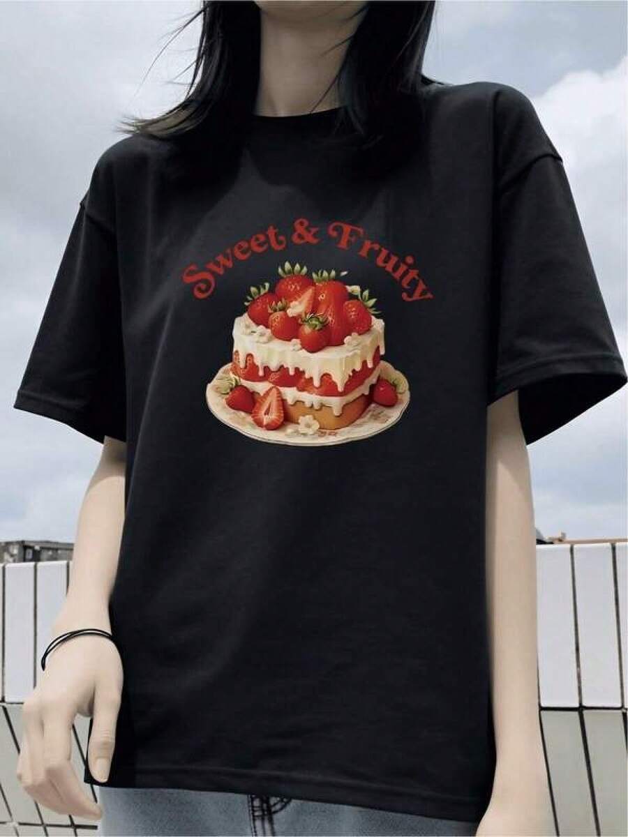 100% Algodón Premium 180g .¡Oferta Especial!Playera.Oferta Especial, ¡Cómpralo Ya!1 Pieza Camiseta Unisex Holgada 180g 100% Algodón Puro.Oferta Especial, ¡Cómpralo Ya!1 Pieza Camiseta Unisex Holgada 180g 100% Algodón PuroCamiseta divertida dulce y afrutada diseño de pastel estampa color negro moderna unisex cómoda para jóvenes adultos talla S M L colores negro rojo azul categoría moda 2023 Excelente Calidad y Precio, con  Excelente Calidad y Precio, con  Camiseta Streetwear Unisex Ideal para Conciertos y Regalo - Negro - Ver 1