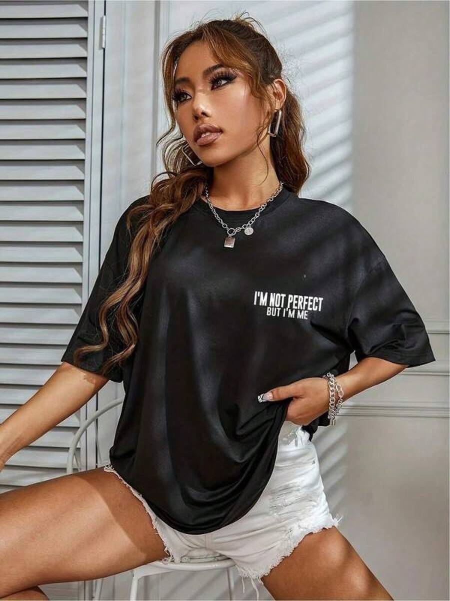 Camiseta negra informal de manga corta con cuello redondo para hombre,Camisetas Para Mujer Cómpralo ya T-shirt negra estilo casual mensaje único original cómodo versátil ligero moderno ideal para jóvenes talla S a XL categoría moda  actuales - Negro - Ver 1