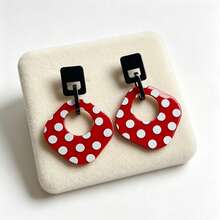 1 Pair Fashionable Elegant Exaggerated Polka Dot Geometric Earrings - Black and White - View 6