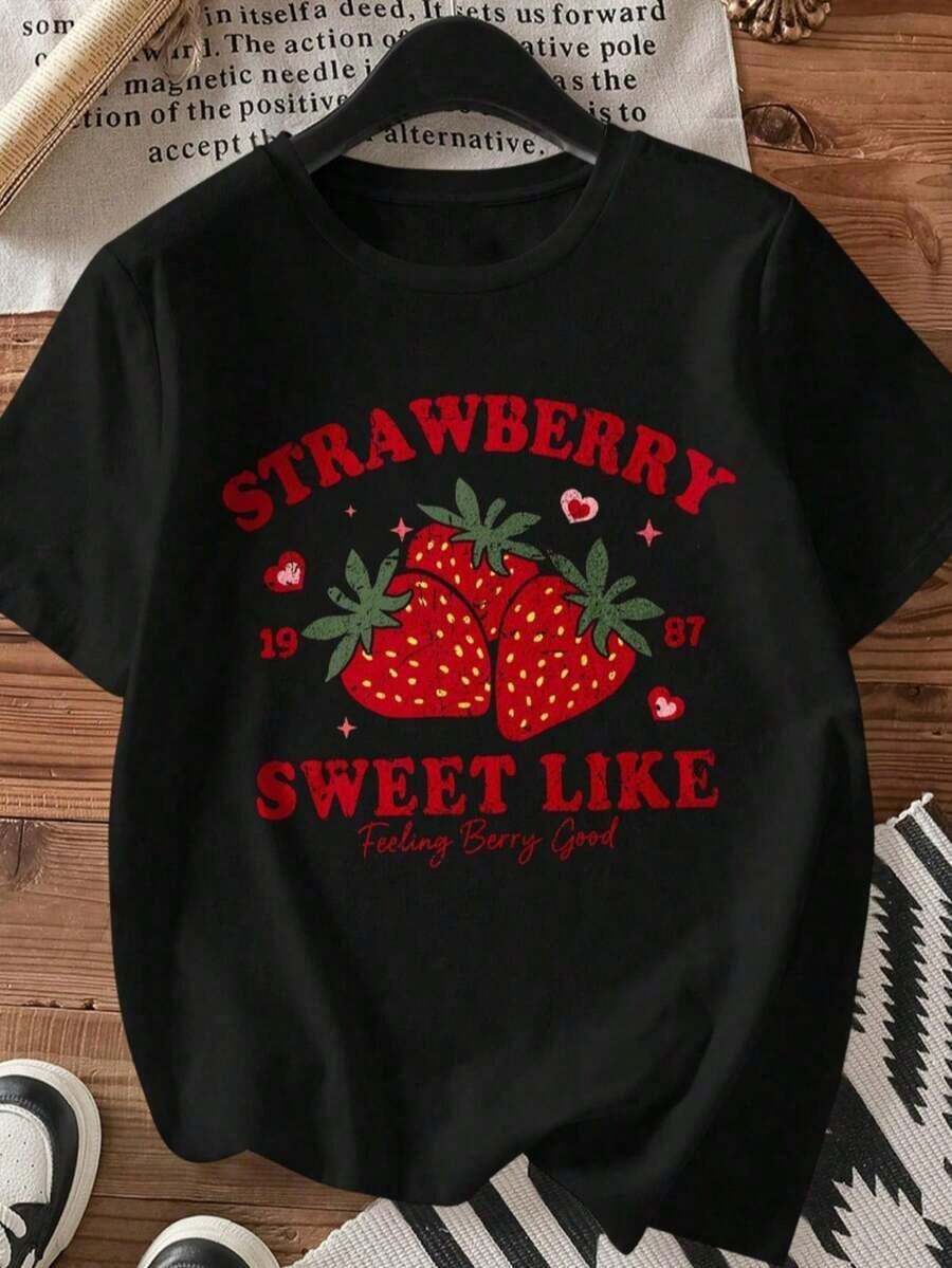 Women's Cotton Crew Neck Casual T-Shirt Sweet Strawberry T-Shirt | Red Strawberry And Heart Design, 1987 Vintage Style, Cool And Sweet Simple T-Shirt For Everyday Wear - 黑色 - 查看 1