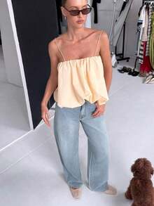 Top de camisola fruncido estilo bohemio con bajo abombado y tirantes ajustables para un estilo casual de verano - Albaricoque - Ver 7