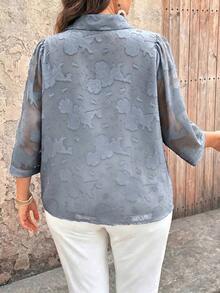 Blusa casual de mujer talla grande de unicolor, cuello en V, manga 3/4, decoración con botones, de tela de chifón jacquard - Azul - Ver 2