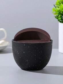 这款简约精致的树脂香炉，可用于家居装饰、办公室装饰、节日庆典、瑜伽场所等，兼具装饰和香薰功能。它也可用作返校礼物、纪念品或节日礼物，亦可作为客厅装饰品。此外，它还是送给闺蜜、女性朋友、冬季礼物、生日或毕业礼物的理想之选。 - 1PC - 查看 6