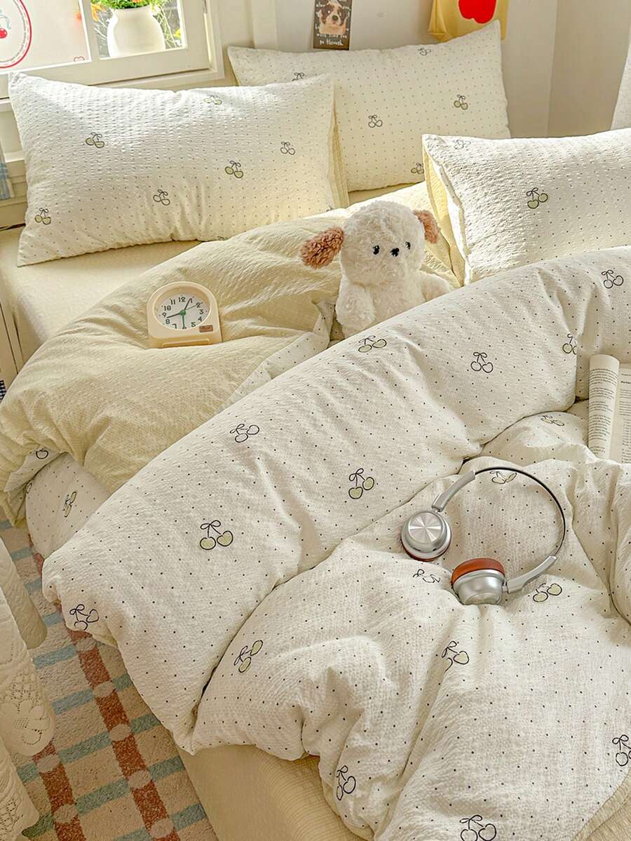 4件組日式清新波點櫻桃床寢套組，可愛奶油風蓬鬆紗線布料，甜美少女風臥室裝飾，單人與雙人尺寸，含1件被套、1件床單及2件隨機剪裁圖案枕套，不含被芯與枕芯