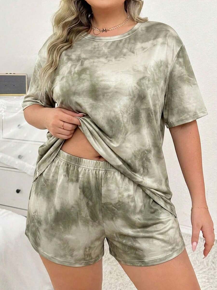 Conjunto de 2 piezas de ropa de estar en casa para mujer talla grande, top de cuello redondo de manga corta con estampado tie dye verde salvia y shorts de cintura elástica, pijama casual suelto y elegante para verano - Verde Oliva - Ver 1