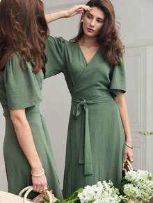 French Maxi Dress With V-Neck, Tie And Fitted Waist, Spring Summer 2026 - 綠色 - 查看 2