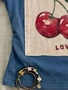 Blusa corta con estampado de corazón, cintura fruncida y ajuste casual para mujer.Versátil y adecuada para el verano, vuelta al colegio, uso diario y vacaciones - Multicolor - Ver 4