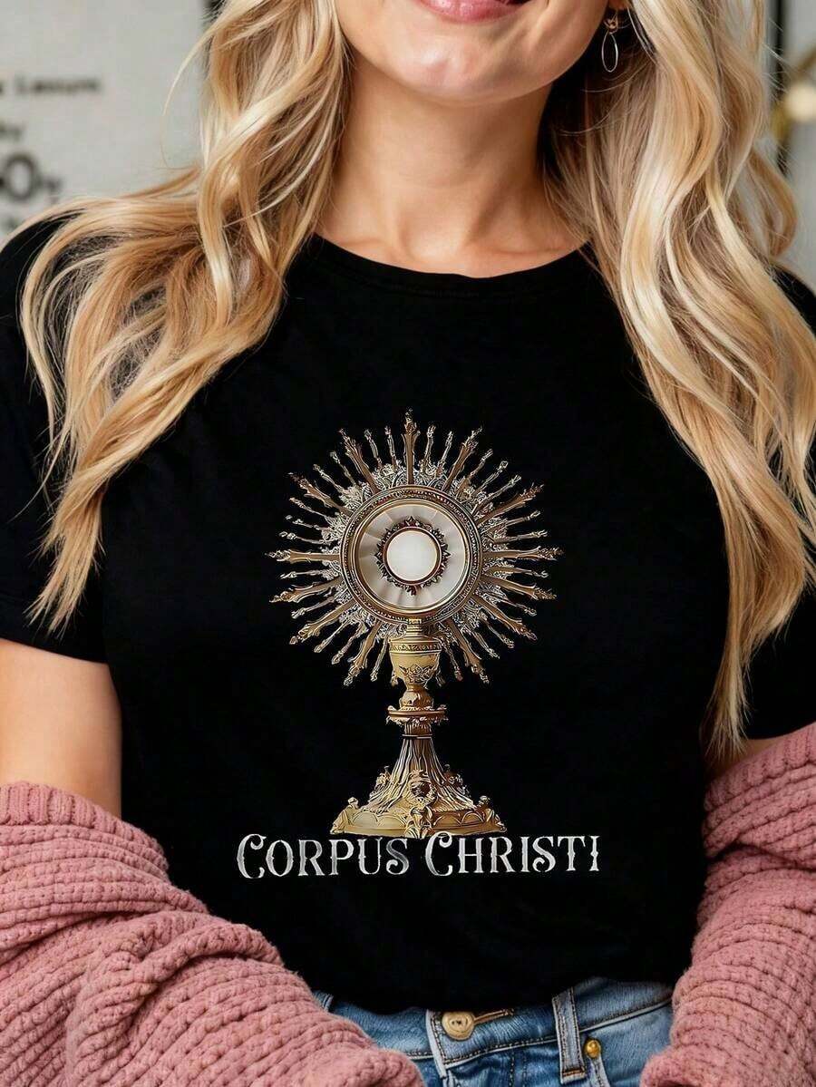 FashionNEW Women's Black T-Shirt With Corpus Christi Monstrance Design, Catholic Religious Style - Vintage Street Style Unisex Loose Cotton Short Sleeve Crew Neck T-Shirt - 黑色 - 查看 1